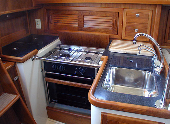 Pacific Seacraft 34: Galley